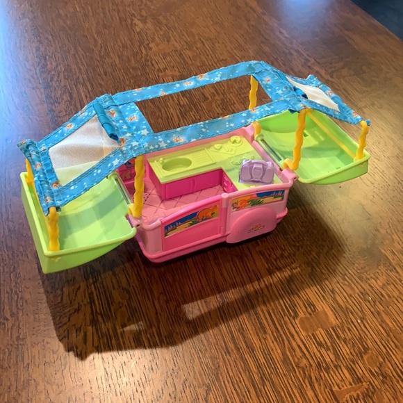 Fisher-Price Other - Fisher Price Little People Camper